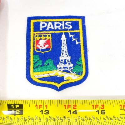 PARIS SOUVENIR BADGE/PATCH #1