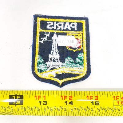 PARIS SOUVENIR BADGE/PATCH #1