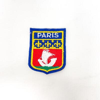 PARIS SOUVENIR BADGE/PATCH #2