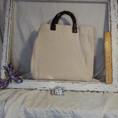 Desmoâ€™s Natural Colored Linen Bag braided leather handle