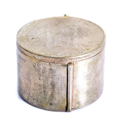 Unusual Hyderabad India Gold Cylindrical Holder