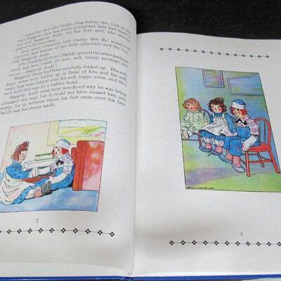 Nice 1988 Edition The Original Adventures of Raggedy Ann Book, 9 3/4" x 13 1/4"