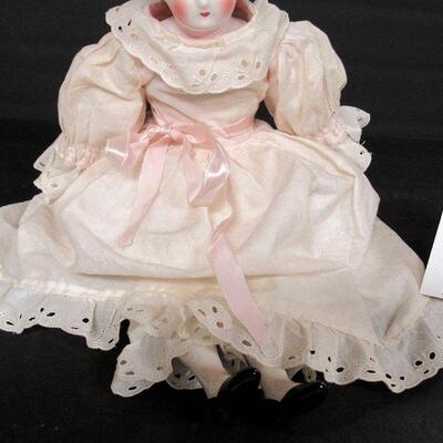 China Head Doll, Appr 1970s, Nice And Clean