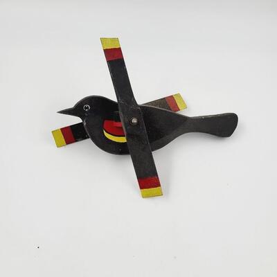 WOODEN WHIRLIE BIRD YARD DECOR