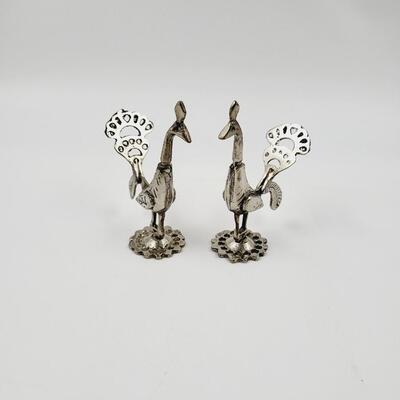 CUTE METAL ROOSTER RECIPE HOLDERS