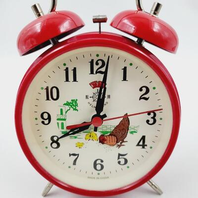 HELMBRAND ANIMATED HEN & CHICK ALARM CLOCK