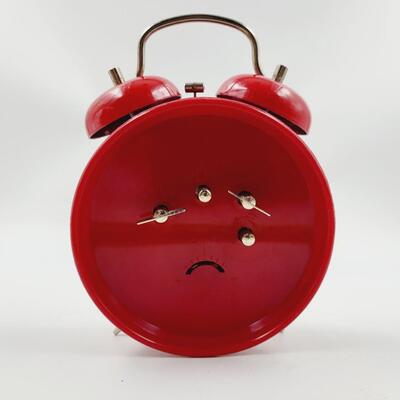 HELMBRAND ANIMATED HEN & CHICK ALARM CLOCK