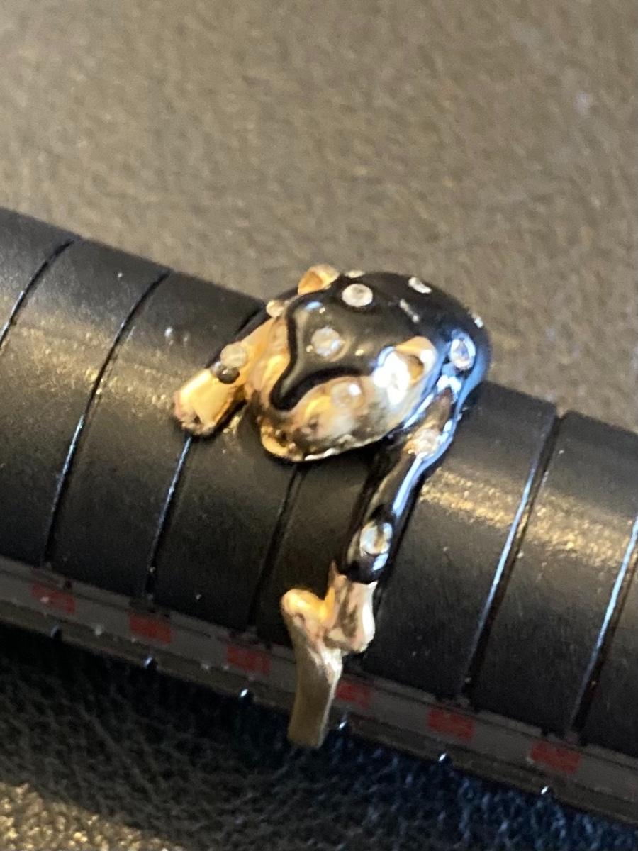 14k Gold Custom Cat Ring with Black Enamel and Diamonds Size 7