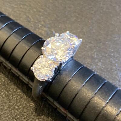 Sterling .925 Ring with CZ Diamond Stones Size 8