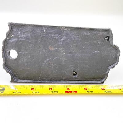 SMALL CAST IRON WALL DECOR