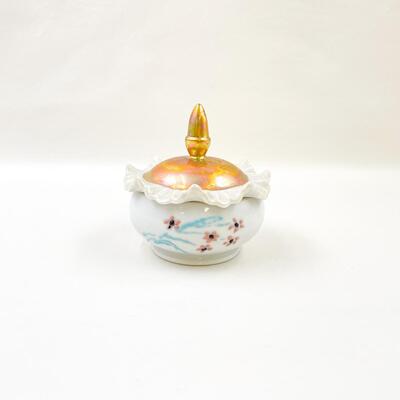 VINTAGE HAND-PAINTED LIDDED PORCELAIN DISH - SIGNED CECIL F. WRIGHT, 1969