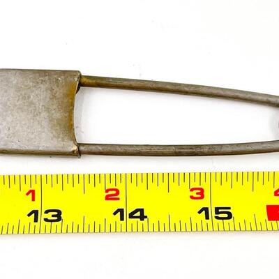 VINTAGE EXTRA LARGE METAL SAFETY PIN