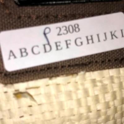 Purses / handbags: 2 purses;