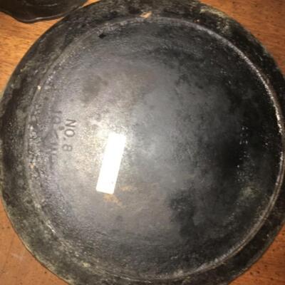 : Box lot Cast Iron Skillets; 5 items: 4 graduated skillets, cornbread pan;