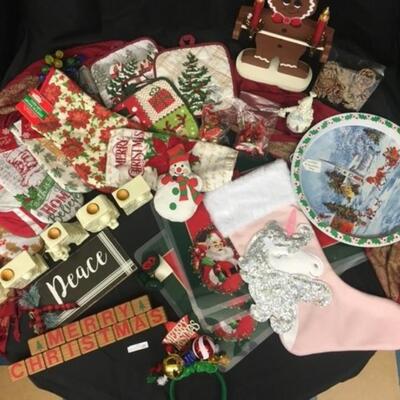 : Box Lot Christmas: P E A C E candle holders, wooden holiday sign, etc;