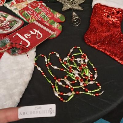 : Box Lot Christmas: Tree skirt, sleigh, star topper, etc;
