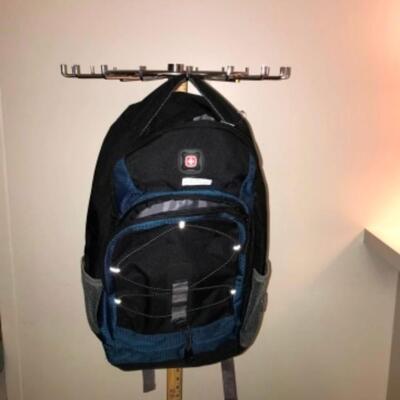 Purses / hangbags: Swissgear Bookbag;
