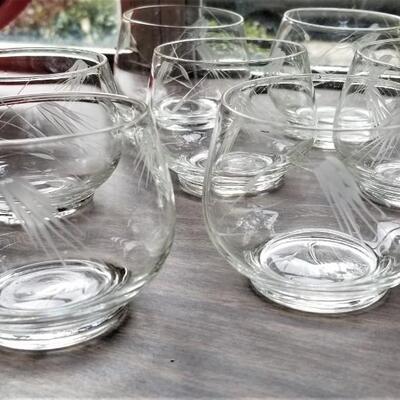 Lot #114  Set of 11 Vintage Acid-etched juice glasses - wheat motif