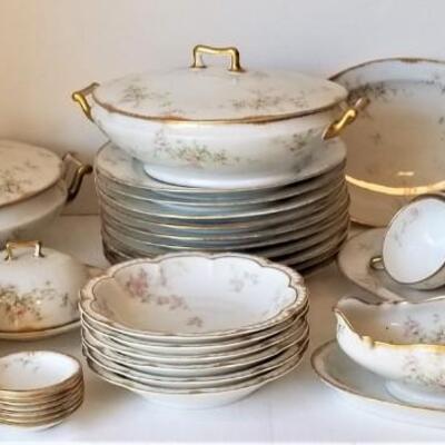 Lot #117   Large Havilland Limoges Antique China Dinner Service