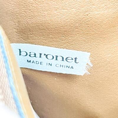 BARONET RED WALLET W/ CROWN DETAIL