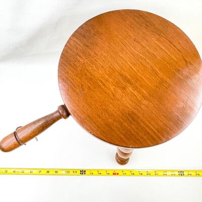 VINTAGE 3-LEGGED WOODEN MILKING STOOL