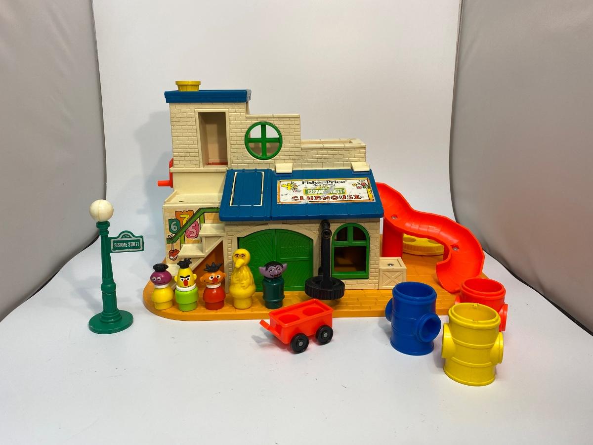 Vintage Fisher Price Little People Sesame Street Clubhouse Play Set 937 EstateSales