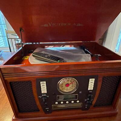 Victrola Lp, CD, cassette and radio combo