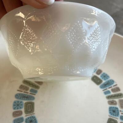 Vintage Kimberly milk glass bowl