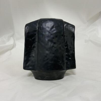 [137] Bust of Sister M.I. Hummel | TMK-5