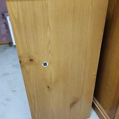 PRESSED WOOD DRESSER