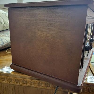 INNOVATIVE TECHNOLOGY 5 N 1 TABLE TOP STEREO SYSTEM - WORKS
