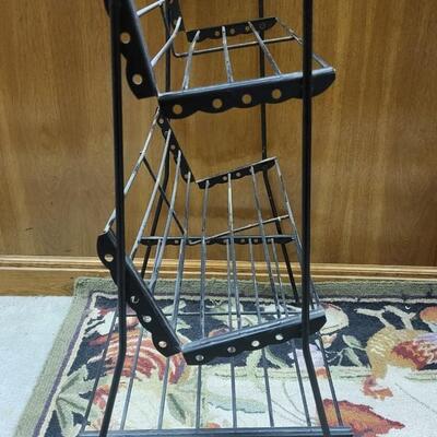 VINTAGE METAL FLOOR RACK