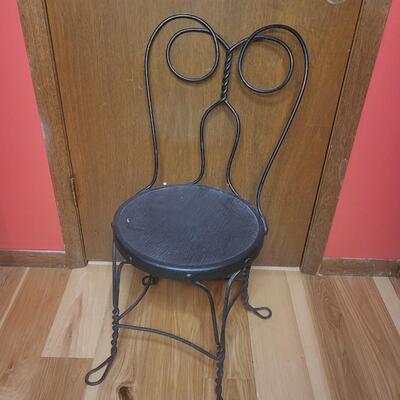 ANTIQUE BLACK METAL PARLOR CHAIT
