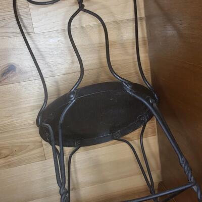 ANTIQUE BLACK METAL PARLOR CHAIT