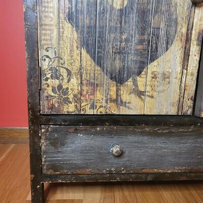 AMAZING ROOSTER FLOOR CABINET