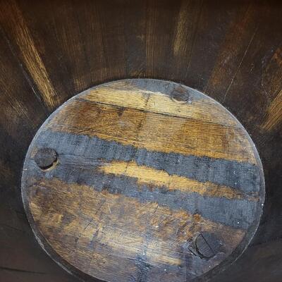 AMAZING BARREL SIDE TABLE W/ FLIP TOP