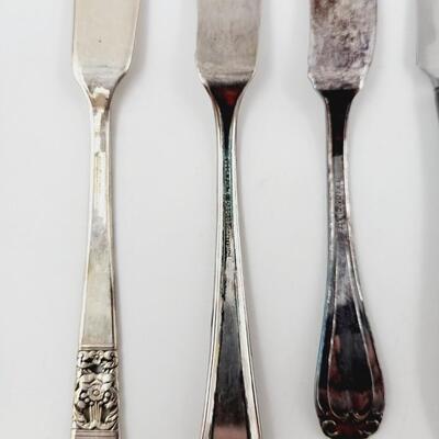 VINTAGE SILVERPLATE KNIFE BUNDLE