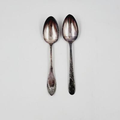 VINTAGE SILVERPLATE SPOON BUNDLE 2PC
