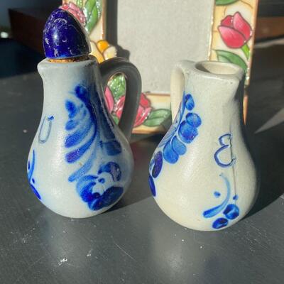 Vintage shaker set
