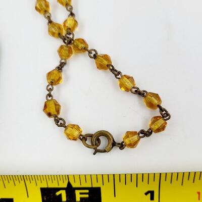 VINTAGE AMBER GLASS GOLD TONED NECKLACE
