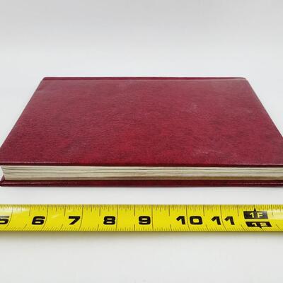 LEWIS CARROL "ALICE IN WONDERLAND & MORE" HARDBACK BOOK 1982 ISSUE