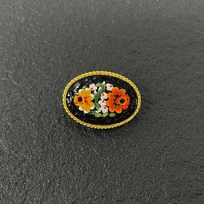 TINY MILLIFIORI FLOWER PIN