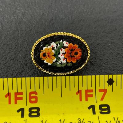 TINY MILLIFIORI FLOWER PIN