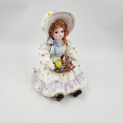 YAMAUA SCHMID "MONIQUE" MUSIC DOLL #586/1200