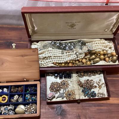 antique/vintage jewelry