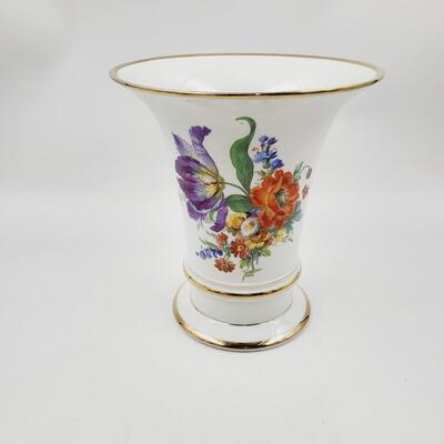 BEAUTIFUL FLOWERED CZECH ROYAL CROWN CHINA VASE