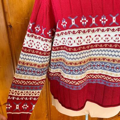 FADED GLORY NORDIC STYLE RED SWEATER - SIZE XL