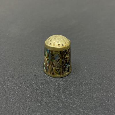 ANTIQUE MEXICO ABALONE THIMBLE