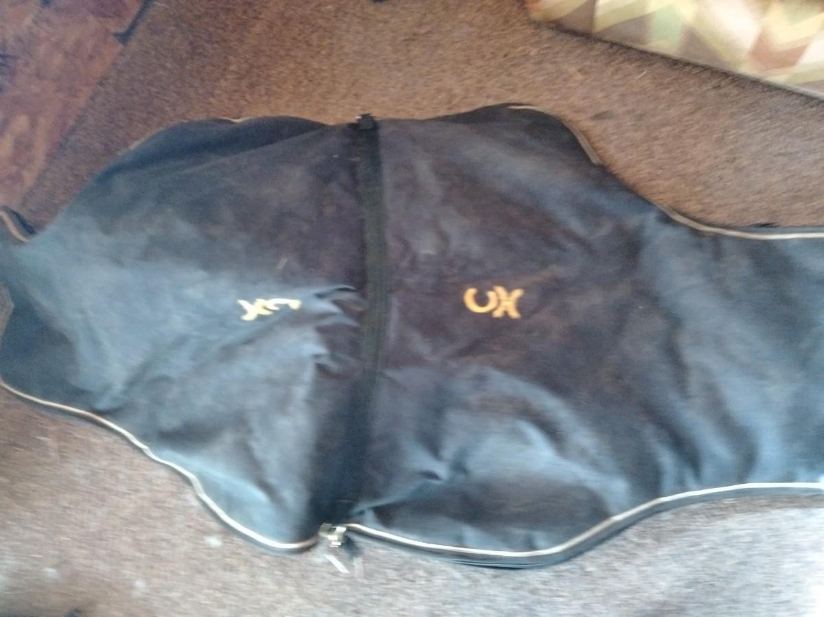 LOT 325 BROOKSIDE EQUINE GEAR WESTERN SADDLE BAG / COVER (E