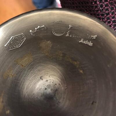 Les Postainer Hutois Vintage Artisinal Pewter